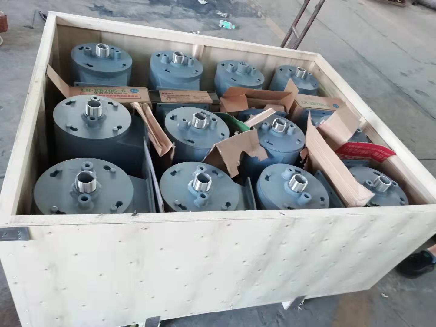 洛陽某節(jié)能技術(shù)有限公司訂購的燃氣燒嘴36套